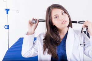 Top 9 Medical careers which pay over 100k